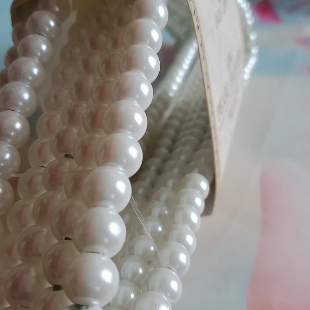 Jack + Linn 6Pk Faux Pearl Hangers
